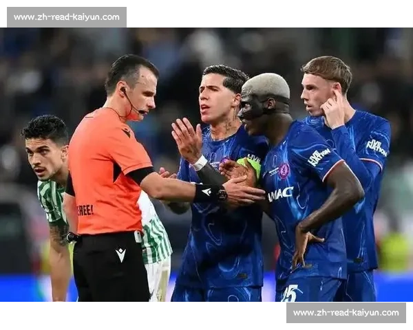 拜仁天价截胡未果！吉滕斯铁心回归切尔西续写英超梦