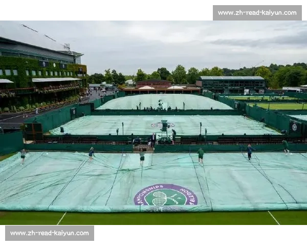 温网「雨布魔法」：百年草地的守护者